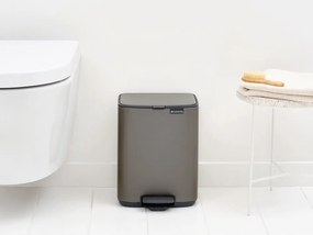 Сиво стоманено кошче за боклук с педал 7 l Bo – Brabantia