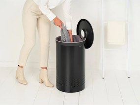 Кош за пране Brabantia 1008918, 60 л, Пластмасов капак, Пълнене без отваряне, Вентилационни отвори, Черен