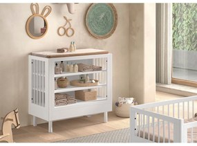 Бял детски скрин от масивен бук с маса за преповиване 100x95x55 cm Forrest – Vipack