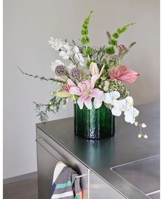 Ръчно изработена стъклена ваза Emerald - Hübsch