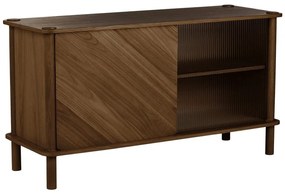 Кафява витрина от масивен дъб с плъзгащи се врати 135x73,5x48 cm Italic – UMAGE