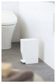 Бяло пластмасово кошче за боклук с педал 3,9 l Tower – YAMAZAKI