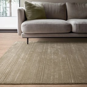 Светлозелен ръчно изработен килим със смес от вълна 160x230 cm Henley Sage – Asiatic Carpets