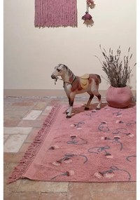 Розов ръчно изработен памучен детски килим подходящ за пране 140x210 cm English Garden Ash Rose – Lorena Canals