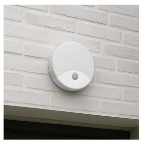 LED външно стенно осветително тяло с датчик за движение LED/18W/230V IP44 бяло