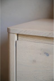 Скрин от декор от дъб в светло естествен цвят 180x50x40 cm Melstone – Rowico