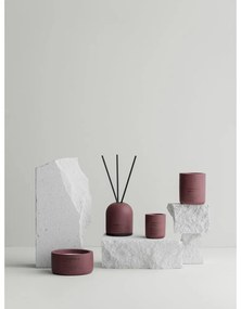 Свещ от соев восък с време на горене 25 h Fraga: Cinnamon &amp; Apple – Blomus