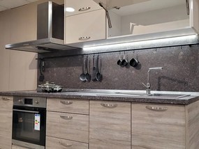 композиция на кухня БЮДЖЕТ 5 мостра цвят бежово гланц и дъб ориноко