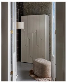 Светлосиво шкафче от масивен бор 110x200x57 cm Rain – WOOOD