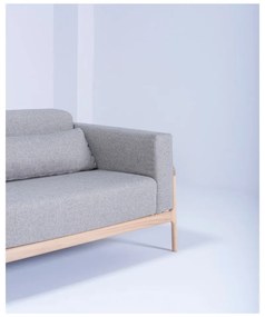 Сив диван с масивна дъбова конструкция , 240 см Fawn - Gazzda