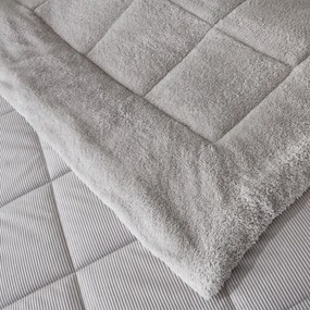 Светлосива ватирана микро плюшена покривка за двойно легло 200x220 cm Cosy Cord - Catherine Lansfield