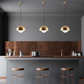 Висящо осветително тяло в златисто със стъклен абажур ø 20 cm Camgoz – Opviq lights