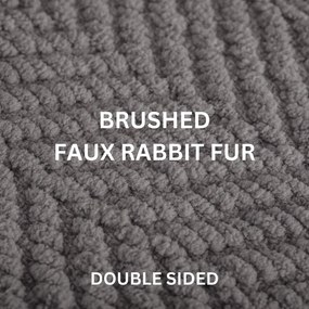 Декоративна възглавница от шенил 45x45 cm Renee – Tiseco Home Studio