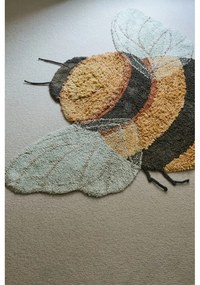 Жълт ръчно изработен памучен детски килим подходящ за пране 115x150 cm Bee – Lorena Canals