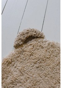 Бежов ръчно изработен памучен детски килим подходящ за пране 120x122 cm Bear – Lorena Canals