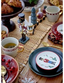 Дървен свещник с коледен мотив Vadim – Bloomingville