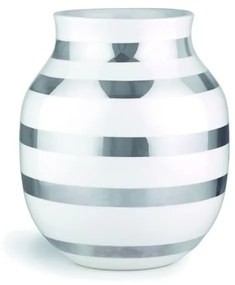 Ваза от бял фаянс със сребърни детайли, височина 20 cm Omaggio - Kähler Design