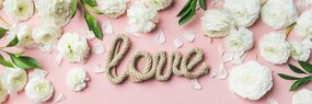 Картина на платно – С надпис Love в романтично изпълнение