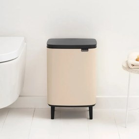 Кош за боклук Brabantia Bo Small Hi 1010462, 12 л, Плавно и безшумно отваряне, Противоплъзгаща основа, Бежов