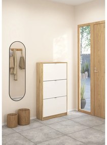 Бяла/естествена накланяща се стойка за обувки от декор от дъб Shoes – Tvilum