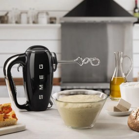 Ръчен миксер SMEG 50's Style HMF01BLEU, 250W, 9 скорости, Турбо, Скрит LED дисплей, Таймер, Аксесоари, Черен