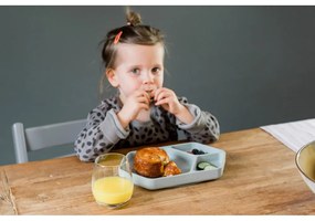 Синя силиконова детска чиния 16x25 cm – Kindsgut