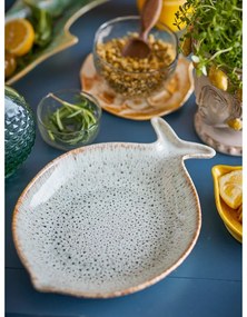 Синя/бежова глинена чиния за сервиране Fleur – Bloomingville