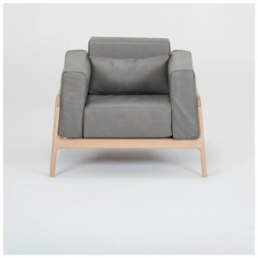 Тъмно сив фотьойл от биволска кожа с масивна дъбова конструкция Fawn - Gazzda