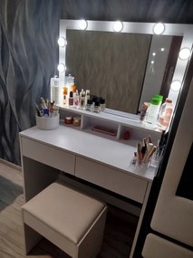 Холивудска козметична тоалетка с табуретка - елегантност, стил и практичност в едно