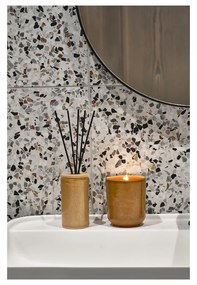 Ароматна свещ с време на горене 30 часа Iris Spicy Sandalwood – Villa Collection