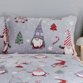 Сиво двойно удължено спално бельо от микроплюш 230x220 cm Festive Gnomes – Catherine Lansfield