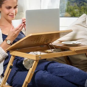 Бамбукова масичка за лаптоп с вентилационни отвори и чекмедже 55 x 28 x 35 cm