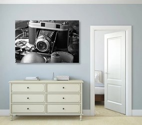 Картина на платно – Стар фотоапарат в черно-бяло