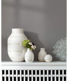 Ваза от бял фаянс, височина 12,5 cm Omaggio - Kähler Design