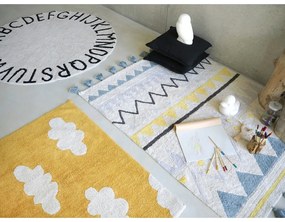 Памучен ръчно изработен детски килим подходящ за пране горчица 120x160 cm Clouds Mustard – Lorena Canals