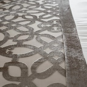 Бежово и кремаво кадифено спално бельо за двойно легло 200x200 cm Lattice Cut - Catherine Lansfield