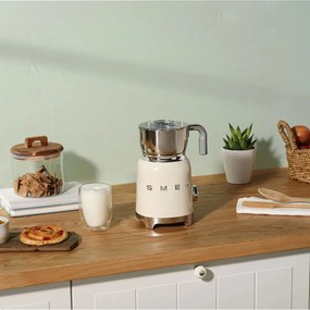 Уред за разпенване на мляко Smeg MFF11CREU, 500 W, 600 мл, 8 програми, Подвижна кана, Автоматично изключване, Крем