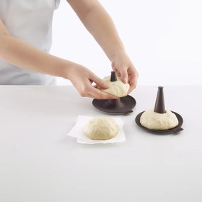 Комплект форми за приготвяне на бейгъли Lekue 1010176, 6 броя, 13.5х12.5х10.3 см, Микроперфорирани, -60/+220°C, Бронз