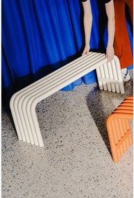 Бежова градинска пейка метална Nokk – noo.ma