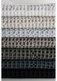 Светлосиня памучна кърпа за баня Ashley, 140 x 70 cm - Blomus