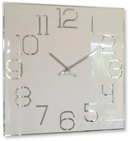 Стилен квадратен часовник в бяло