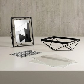 Черна метална стояща/висяща рамка 23x18 cm Prisma – Umbra