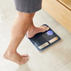 Кантар Beurer BF 195, До 180 кг, 7 функции, Памет, LCD, 5 нива физическа активност, Сив/сребрист