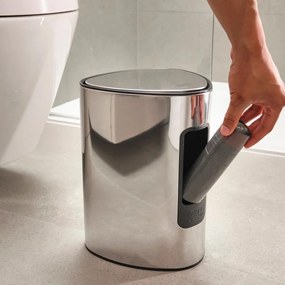 Пластмасово кошче за боклук с педал в сребрист цвят 5 l Luxe – Joseph Joseph