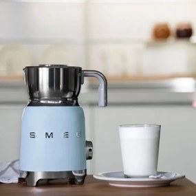 Уред за разпенване на мляко Smeg MFF11PBEU, 500 W, 600 мл, 8 програми, Подвижна кана, Автоматично изключване, Пастелно Синьо