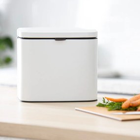 Бял контейнер за компостируеми отпадъци 4 l Essentials – Ladelle