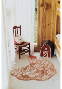 Кафяв ръчно изработен памучен детски килим подходящ за пране 110x100 cm Chicken – Lorena Canals
