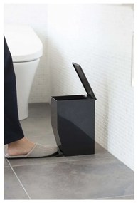 Черно пластмасово кошче за боклук с педал 3,9 l Tower – YAMAZAKI