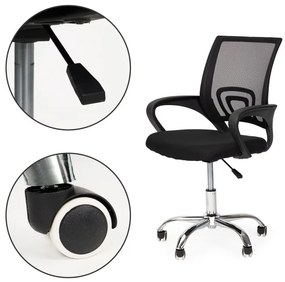 Ергономичен офис стол в черно с метална основа