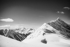 Фототапет – Заснежени черно-бели планини